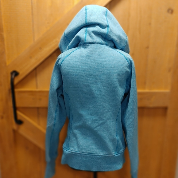 Lululemon Scuba Hooded Sweatshirt - Picture 2 of 6